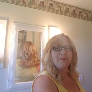 Meet your Posher, Shirley